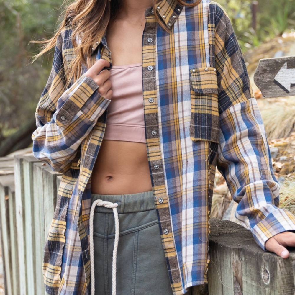 1️⃣ Small Left. Mixed plaid shirt by POL - Picture 2 of 3